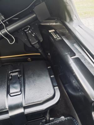 Mercedes-Benz 560 SL 1986 года  (NA)